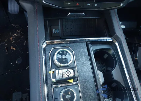 2024 Ford Expedition Limited from USA, damaged, VIN 1FMJU2A82REA58955